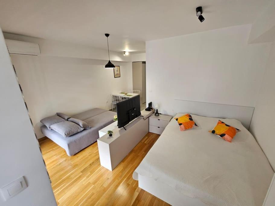 Milo Apartment Скопие Екстериор снимка