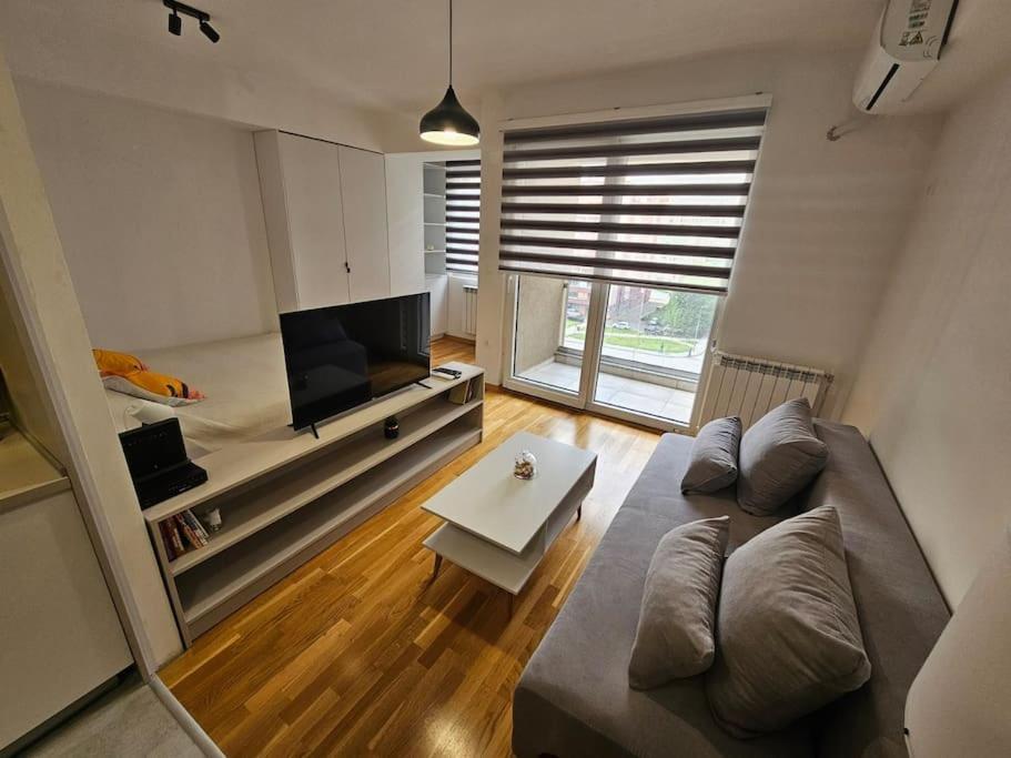 Milo Apartment Скопие Екстериор снимка