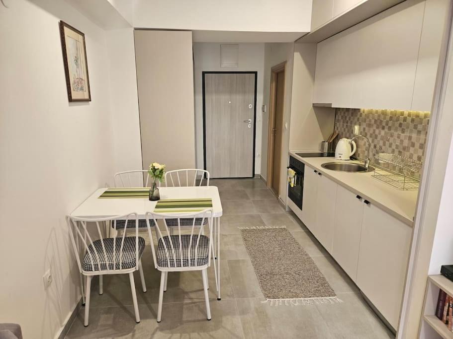 Milo Apartment Скопие Екстериор снимка
