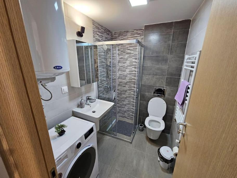 Milo Apartment Скопие Екстериор снимка