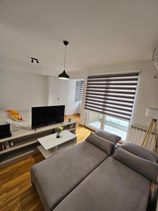 Milo Apartment Скопие Екстериор снимка